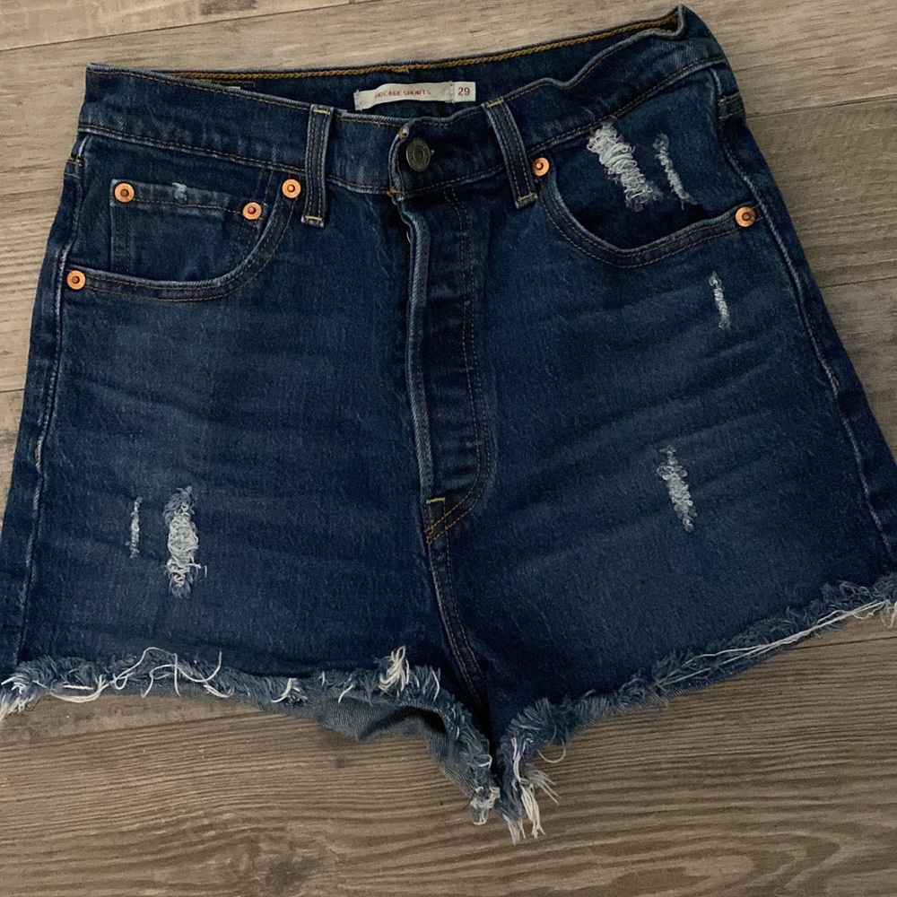 Ribcage Levi’s Jean Shorts